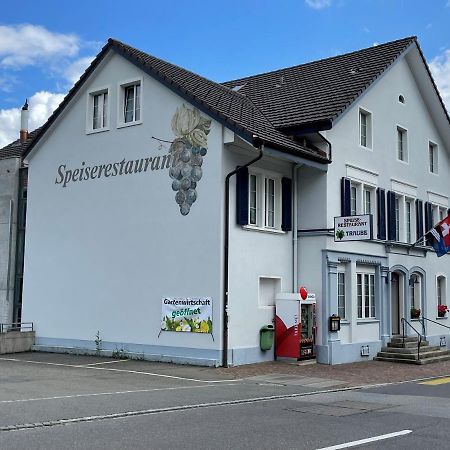 Speiserestaurant Traube Kuttigen Exteriér fotografie
